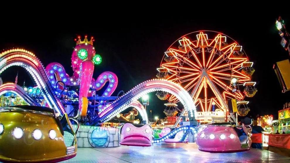 Herido leve un niño de 7 años tras salir despedido de una atracción infantil en la Feria de Córdoba