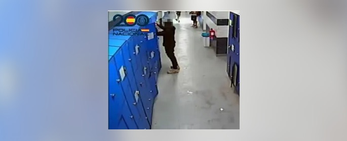 Detenido en Burgos un menor fugado de un centro por robar en las taquillas de las piscinas de El Plantío