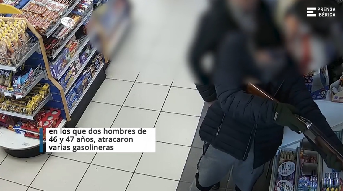 Dos detenidos en Valencia por robar coches y atracar gasolineras con una escopeta y armas blancas