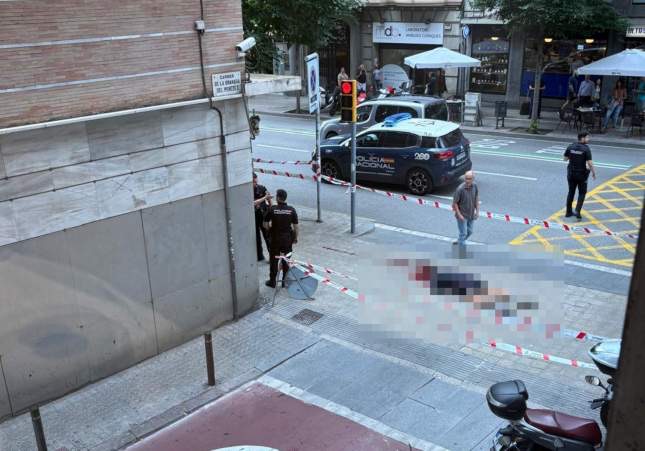 El hombre asesinado en el centro de Barcelona recibió al menos un disparo en la calle Balmes