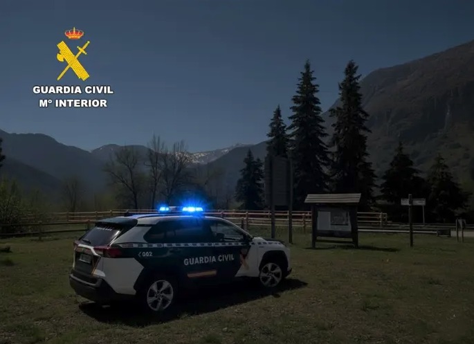 Rescatados dos jóvenes senderistas que se extraviaron en una ruta de montaña en Cofiñal (León)