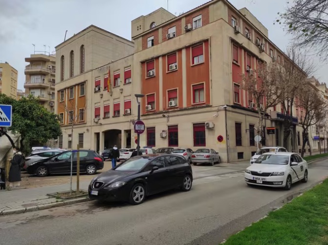 Una profesora de Jaén ha sido detenida por una supuesta relación sentimental y sexual con un alumno de 15 años