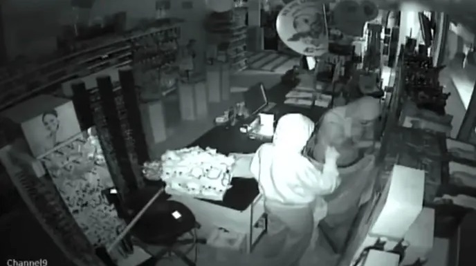 Detenidos dos hombres por robar en comercios de La Oliva con un botín de más de 22.000 euros