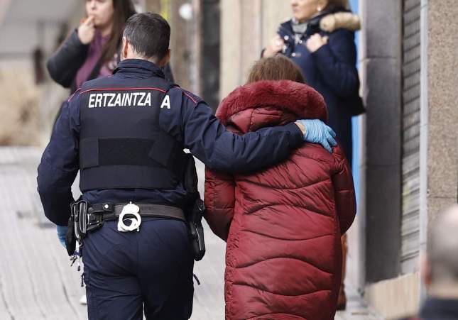 Detenida una mujer en Bilbao tras confesar que ha matado a su pareja en el domicilio que compartían