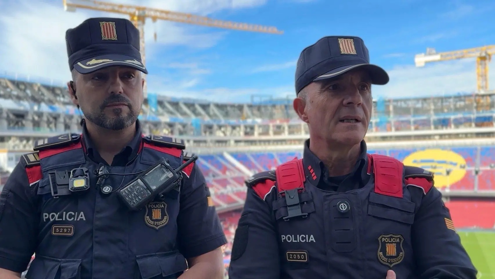 Detenidos, expulsados e incidentes violentos empañan el Barça - Eintracht Frankfurt