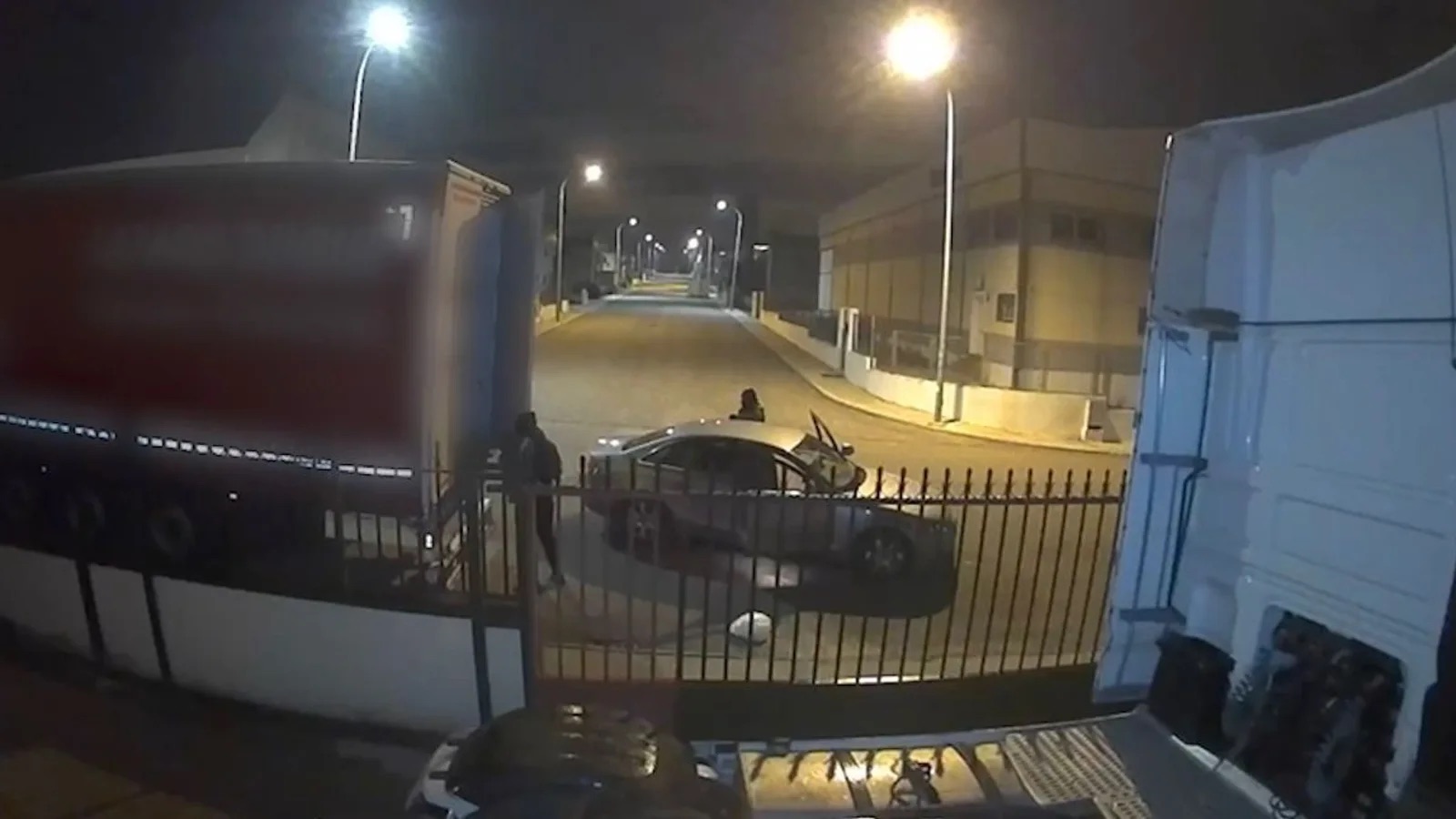 Tres detenidos por robar camiones y mercancías en pueblos de Toledo mientras los conductores descansaban