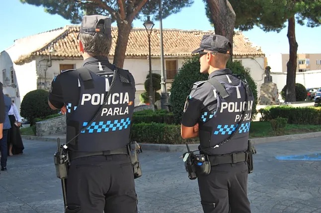 Detenida en Parla una mujer trans por agresión sexual a un menor tras proponerles sexo oral tras mediar en una agresión