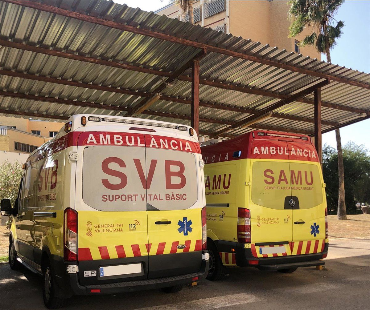 Incendio en una vivienda en Plaza Poeta Badenes, València