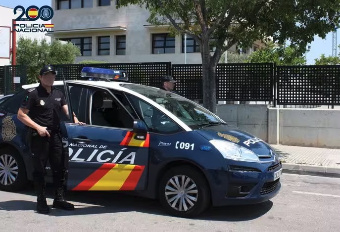 Detenido en Palma por exhibir sus partes íntimas y tocarse delante de menores cerca de un centro escolar