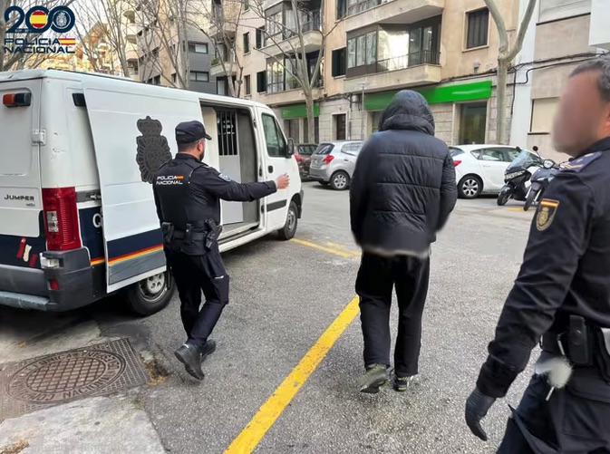 Dos detenidos en Palma tras un intento de robo y una agresión con cuchillo en el barrio de Son Gotleu