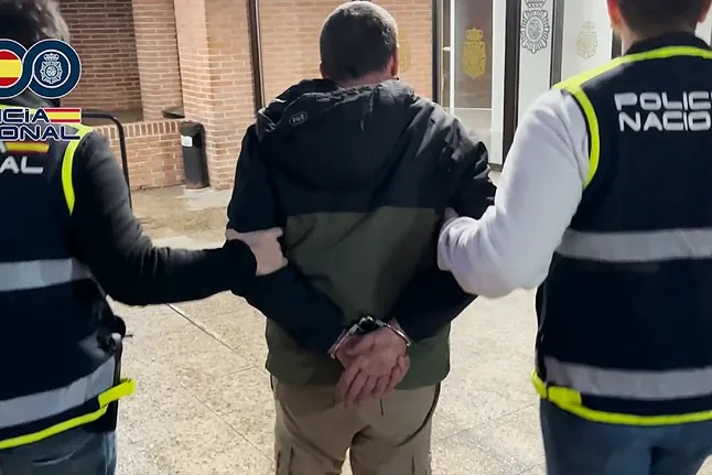 Caen dos atracadores que viajaron de Zaragoza a Madrid para asaltar una joyería en Vicálvaro