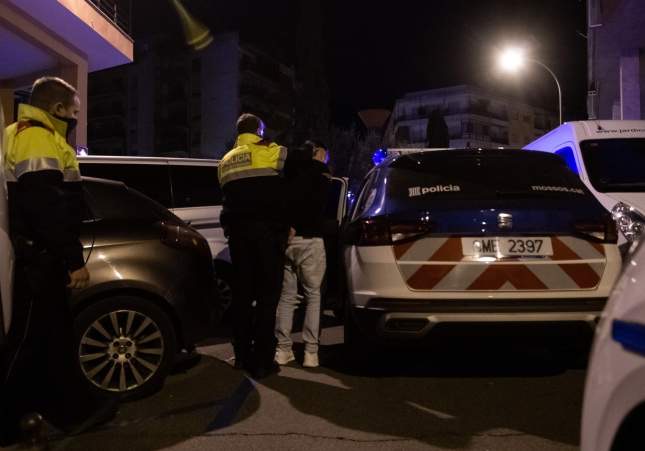 Detienen cuatro veces en 10 días a dos hermanos en Reus por varios robos con fuerza en locales