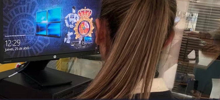 La Policía Nacional alerta sobre el 'Tabnabbing', la estafa que ataca tus pestañas abiertas