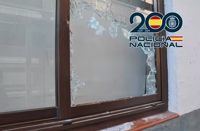 Detenido en Ronda (Málaga) un hombre de 51 años por robar más de 700 euros de un restaurante tras fracturar una ventana
