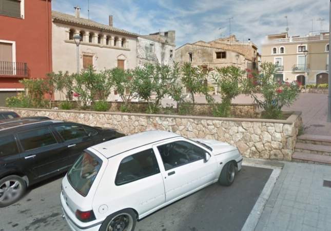 Asalto violento a un chalé en La Pobla de Montornès: los ladrones huyen y detienen a los dos inquilinos