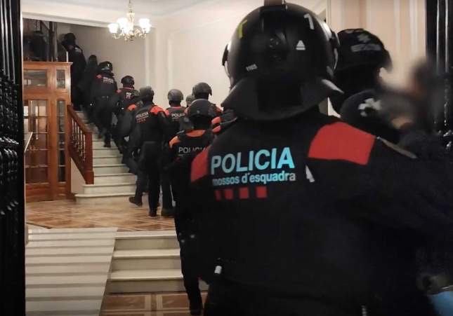 Desarticulada una red que alquilaba pisos turísticos en el Eixample para vender drogas de diseño