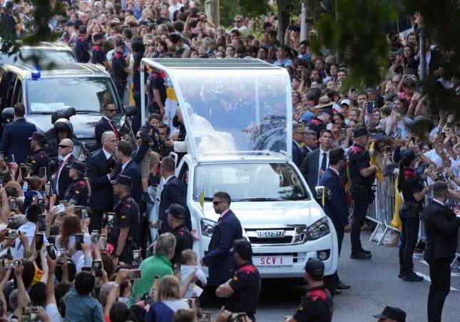 Mossos detienen a un hombre por presuntos tocamientos no consentidos a una mujer