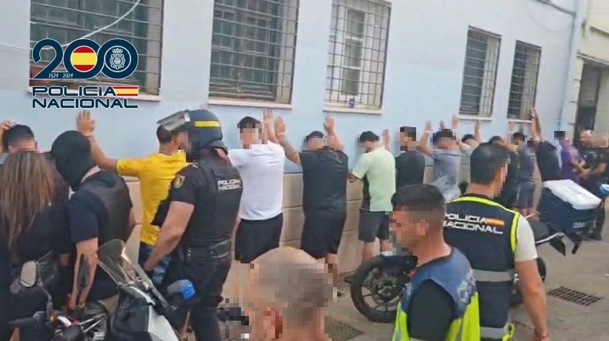 Reyerta multitudinaria y detenciones en La Trinidad, Málaga