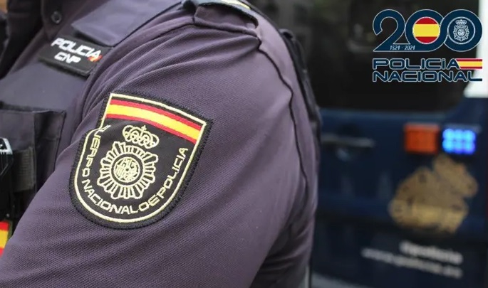 Detenidos un hombre por apuñalar a su compañero de piso en Granada y la propia víctima, que estaba en busca y captura