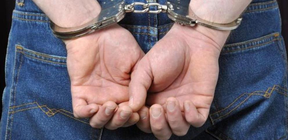 Detenido el autor de seis robos con fuerza en bares de Sueca (Valencia) cometidos en junio