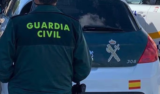 Detienen a una pareja por dos robos en un garaje comunitario de Albolote