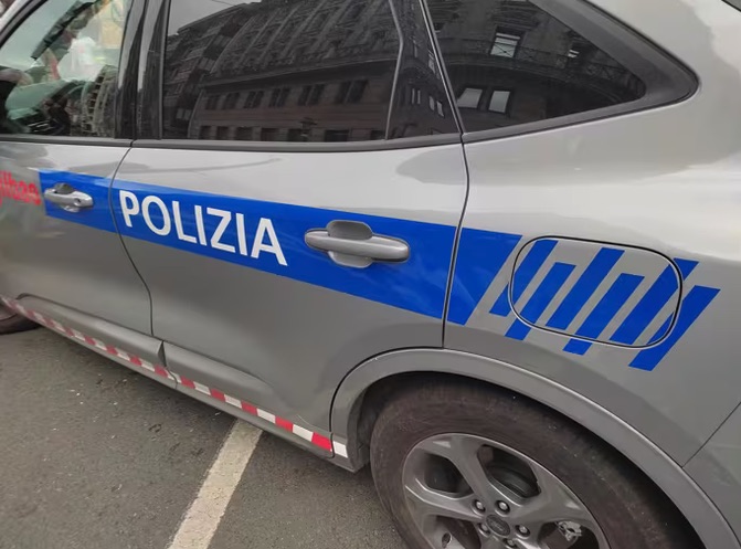 Buscan a un hombre en Bilbao huido por la ventana tras encerrar a su mujer y sus hijas en casa