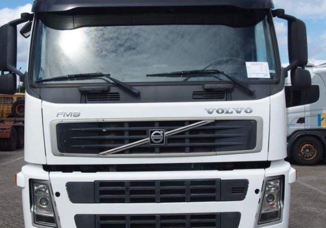 Los Mossos buscan a un camionero fugado tras atropellar mortalmente a un joven en la N-II en Tordera