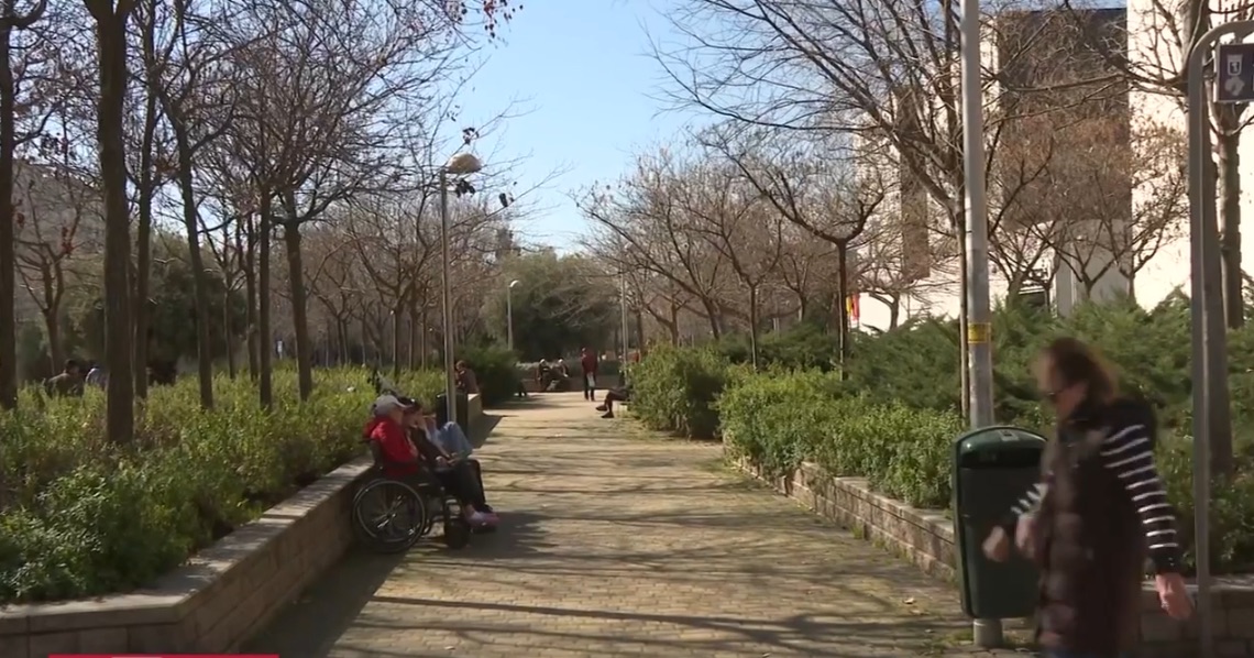 Detenido un joven de 22 años por agredir sexualmente, golpear y robar a una chica de 20 a la salida del metro en Retiro