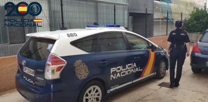 Detenido por robarle un collar de oro a una mujer a la que empujó al suelo en Palma