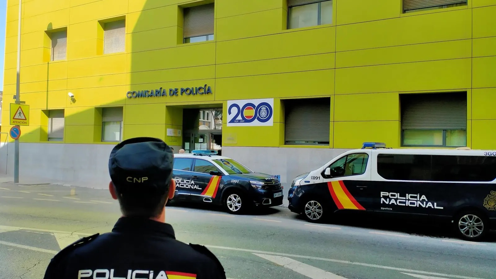 La Policía busca a un individuo armado tras efectuar varios disparos en una céntrica calle de Lorca