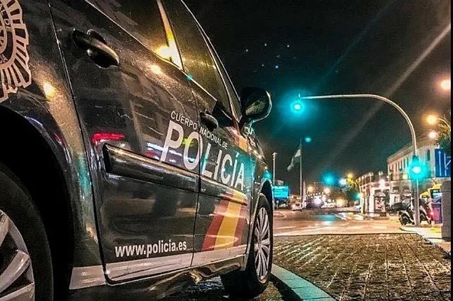 Detenidas dos jóvenes del clan 'top model' por robar en pisos de lujo de Madrid con el método del 'resbalón'