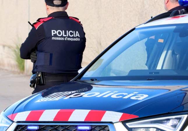 Detenidos dos menores por romperle la mandíbula a un joven en una paliza en Badalona