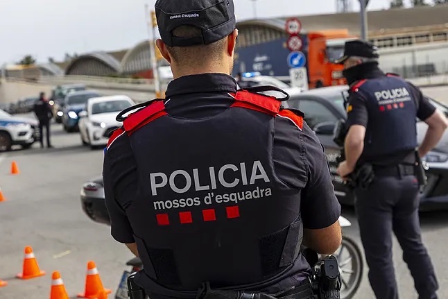 Dos detenidos por quemar a un hombre en Vila-seca, que sigue en estado crítico