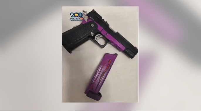 Detenido un hombre por amenazar con una pistola simulada y atrincherarse en un gimnasio de Tenerife