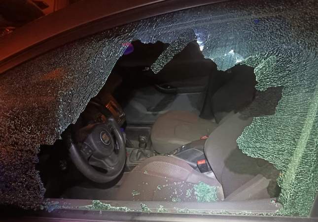 Detenidos dos jóvenes en Montcada i Reixac tras una oleada de robos en más de 30 vehículos