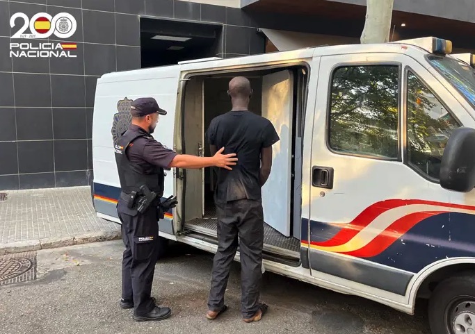 A prisión un ladrón por una oleada de ocho robos violentos en comercios y colegios de Palma