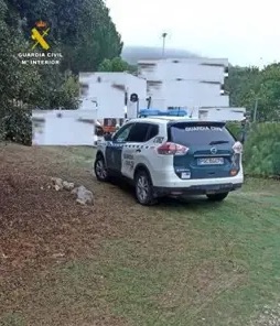 Investigada una pareja en Valladolid tras abrirle la cabeza a un vecino con un palo y rayarle el coche