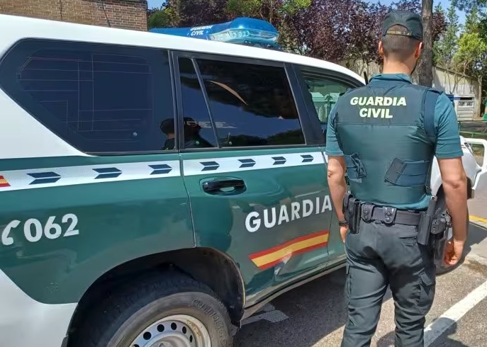Detenido en Loja (Granada) un reincidente con más de 80 antecedentes acusado de varios robos en establecimientos
