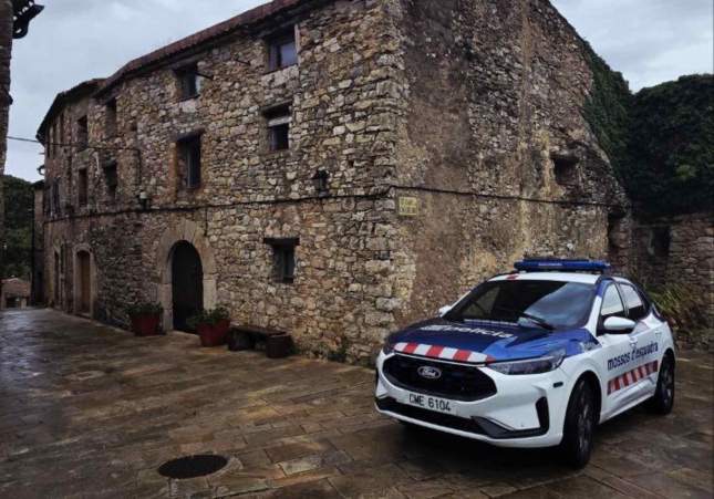 Detenida una pareja por robar joyas a varias ancianas mediante el método de la "mimosa" en el Ripollès