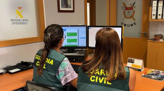 Detenido en A Coruña un depredador sexual que coaccionó a 24 menores por redes sociales para obtener imágenes íntimas