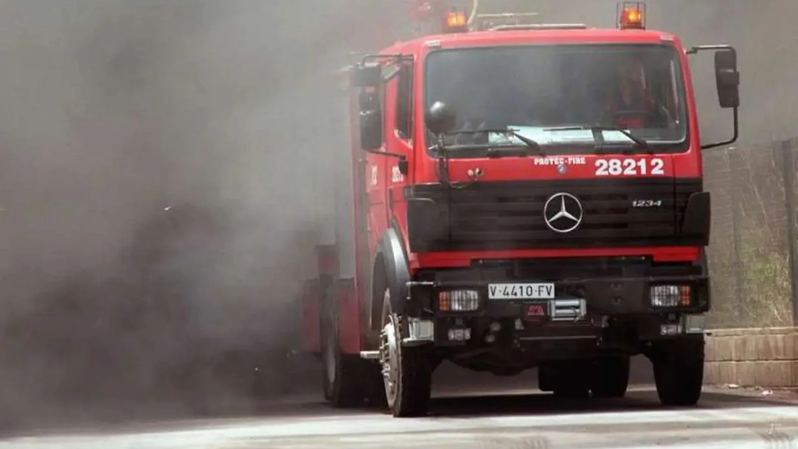 Más de 600 trabajadores evacuados y cuatro heridos tras un incendio en una farmacéutica de Azuqueca de Henares