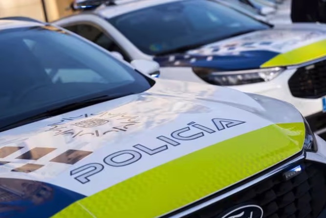 Detenido en Málaga por la sustracción de efectos en ocho vehículos tras causar daños en las ventanillas