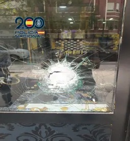 Detenidos dos hombres en Valencia por asaltar una joyería con un martillo y huir en una moto robada