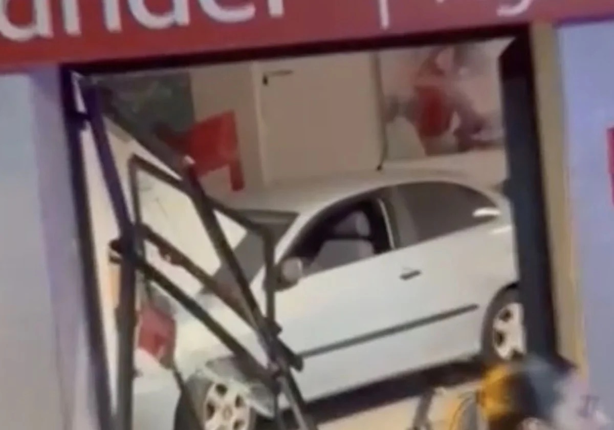 Nuevo alunizaje en Madrid: asaltan una sucursal bancaria en Campo Real de madrugada