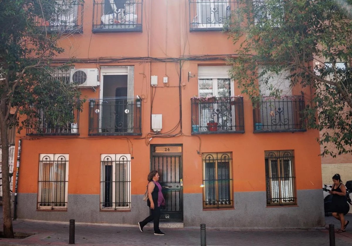 Liberado un hombre secuestrado en Vallecas tras pedir auxilio lanzando mensajes en servilletas por la ventana