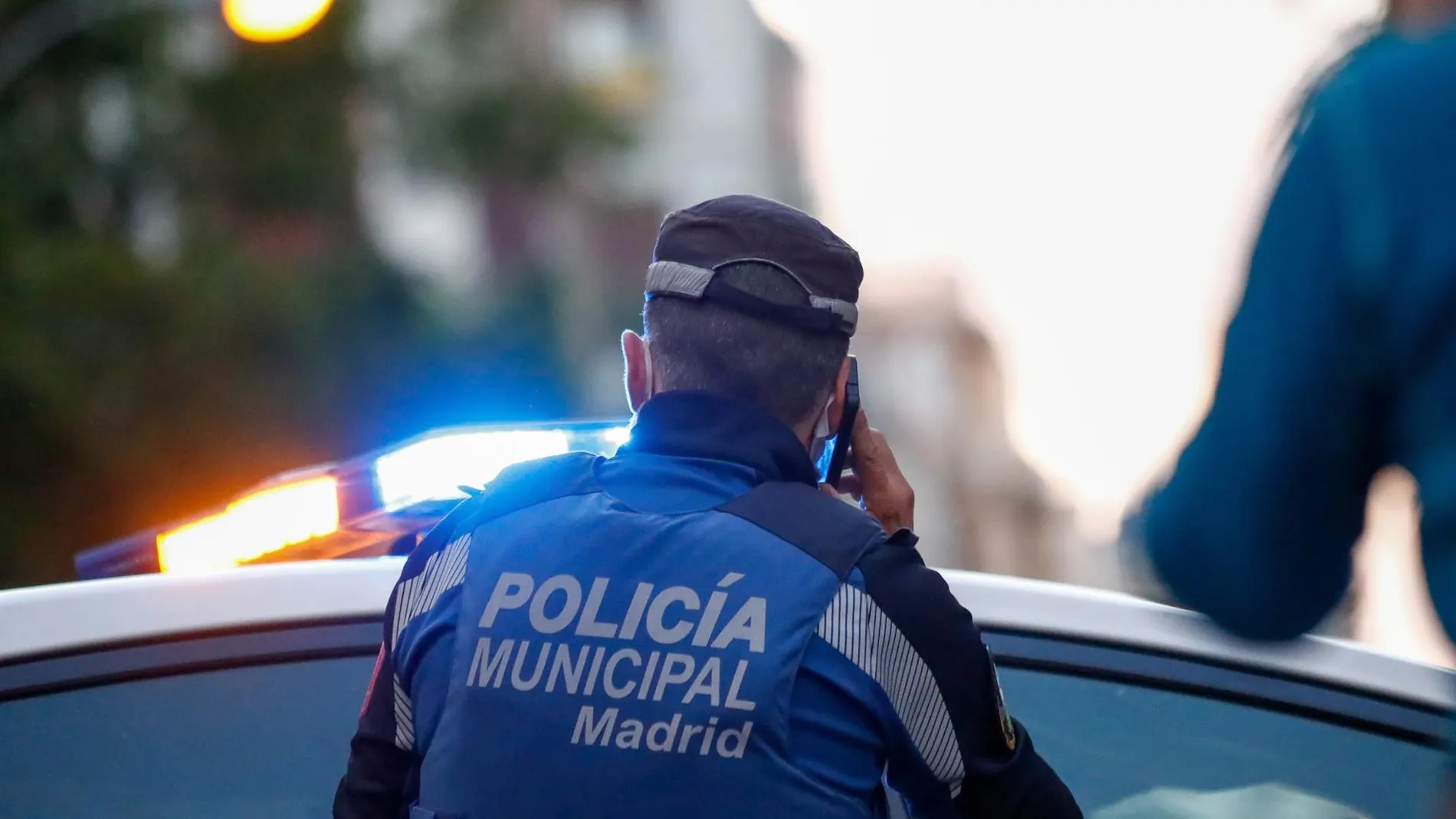 Detenido en Madrid un hombre por abusar sexualmente de su hijastra de 13 años mientras la madre trabajaba
