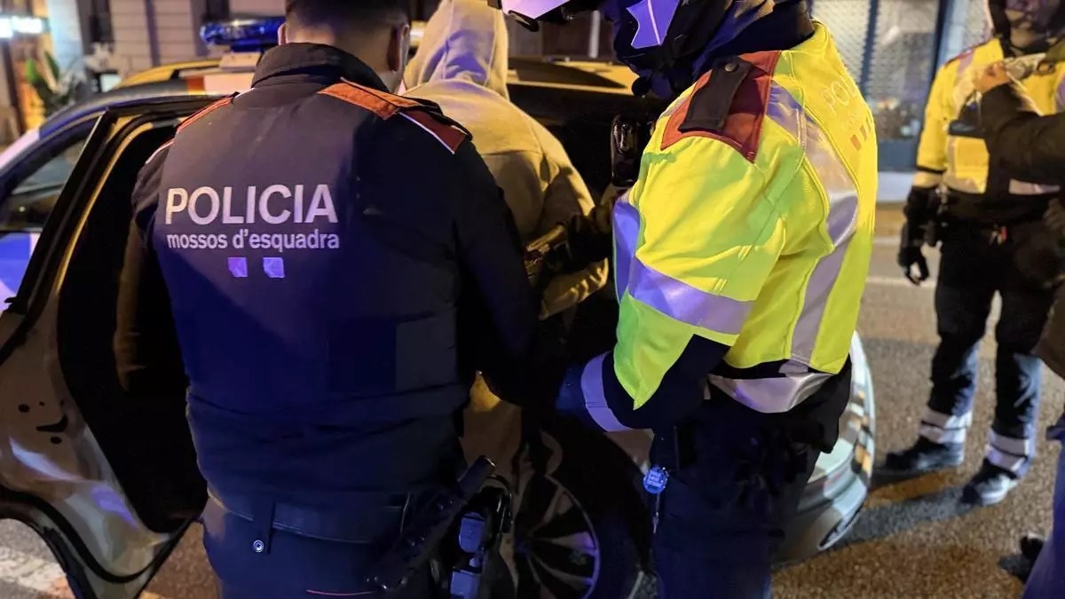Cuatro detenidos y 150 identificados en el último dispositivo Kanpai en Barcelona y Sant Adrià