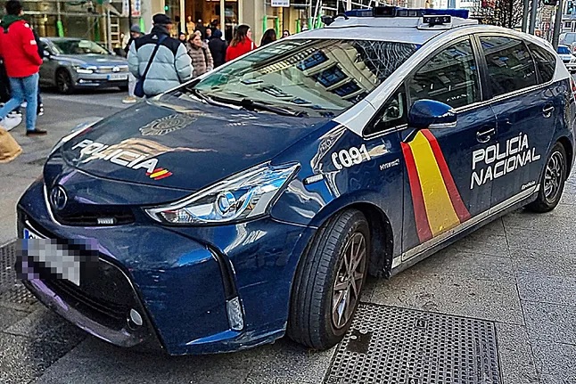 Asaltan a un hombre a punta de pistola en su casa de Carabanchel a plena luz del día
