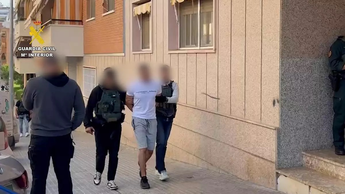 Detenido un yihadista formado en el extranjero y acusado de adoctrinamiento y autocapacitación terrorista