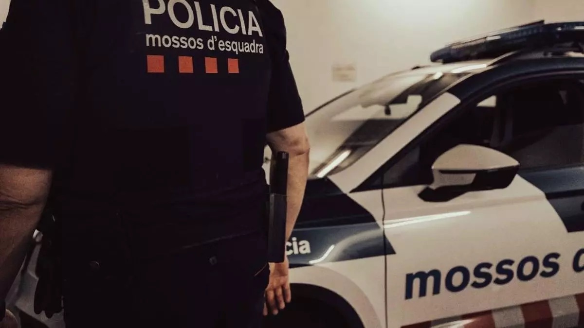 Detenida una trabajadora de una residencia en Martorell por robar joyas a cinco ancianos